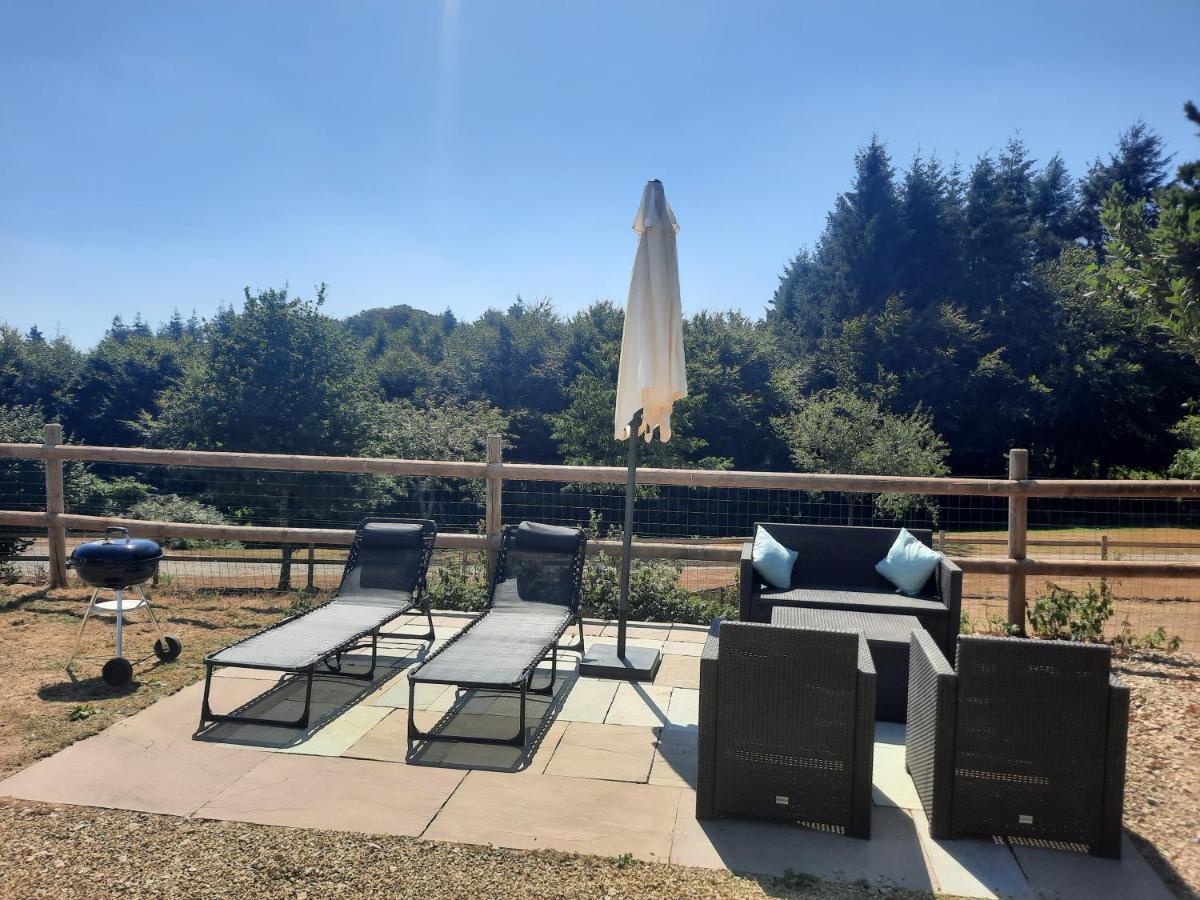 Vila Madelaine Ranch, Nouvelle Piscine 2025 Le Gast Exteriér fotografie